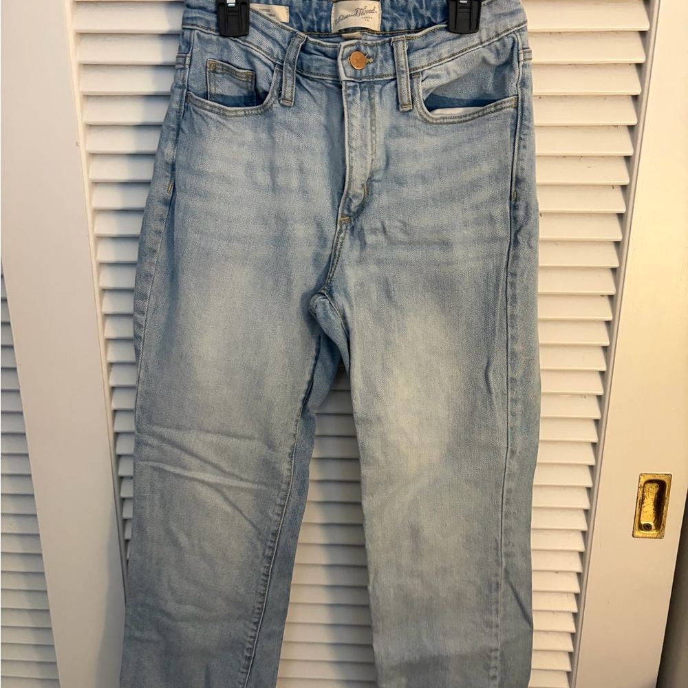 Universal Thread Light Wash Straight Leg Jeans